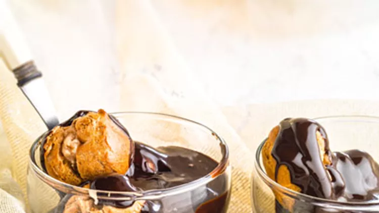 Χριστουγεννιάτικα γλυκά από την Εβίτα Παπαχαραλάμπους